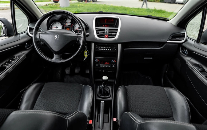 Peugeot 207 cena 14800 przebieg: 200000, rok produkcji 2009 z Radom małe 562